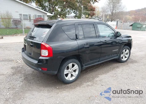 2012 Jeep Compass Sport z USA, uszkodzony, nr VIN 1C4NJDBB4CD621070